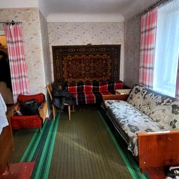 Набережно-Лугова вул., 5