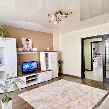 Трикімнатна квартира (80 м2) з ремонтом