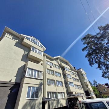 Університетська вул., 16