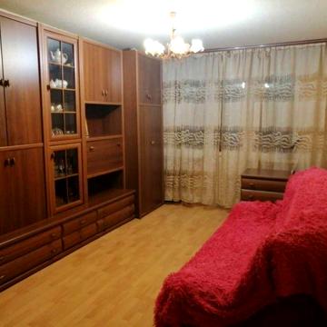 Продаж 2к кв-ри, метро Васильківська, Голосіївська, Голосіївський парк