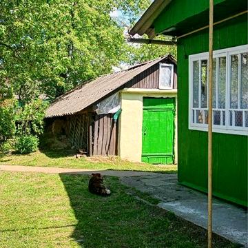 Продається будинок із великим подвірʼям