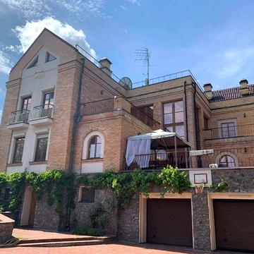 От хозяина без %. Шикарное имение 828 м2, 22 сотки. Ветряные Горы