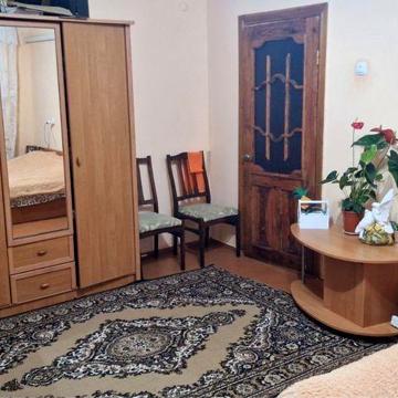 Квартира. Однокімнатна квартира в центрі.