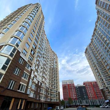 Університетська вул., 1б/1