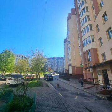 Оренда 2-кімн. кв-ри в новобудові по вул. Демнянській