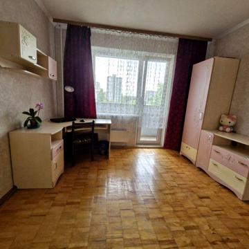 Продаж квартири Закревського 19а