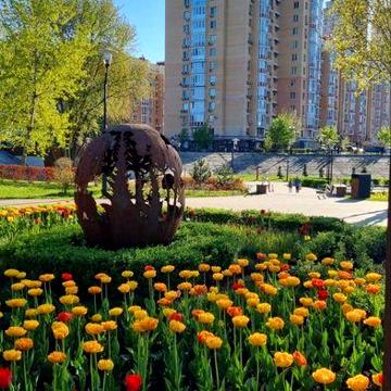 Долгосрочная аренда 3к.  квартирі на пр.Володимира Ивасюка 6,ЖК Оазис