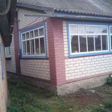 Продам будинок  в затишному куточку міста Гадяча. Мікрорайон Підварок.