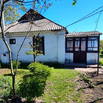 Продам будинок в місті Узин.