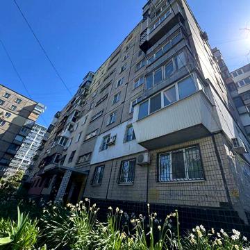 Продаж 3к Квартира Сонячна Набережна (Малиновського Маршала) вулиця