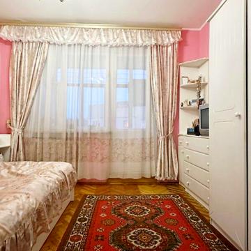 Продаж 3к Квартира Михайла Гориня (Скрипника) вулиця