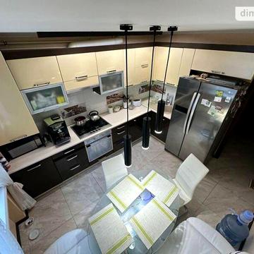 Продаж 2к Квартира Озерна вулиця