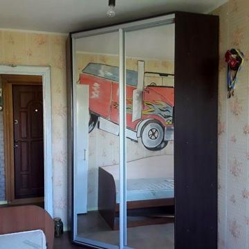 2-х кімнатна, вул.Покровська(Подбельского) 7,поруч з 173кв.