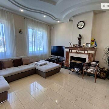 Продаж 3к Дім Ромашкова вулиця