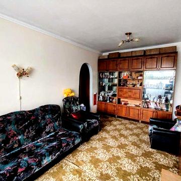 Нестандартна двокімнатна квартира з усіма зручностями та меблями!