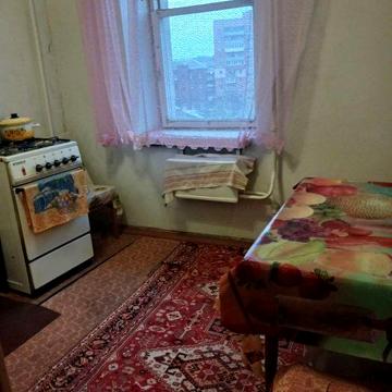 Сдается 1кв м.Центральный рынок .