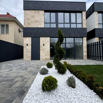Патріотична, 26