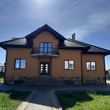 Подільська вул.
