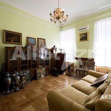 Продаж 3к квартири в Києві, Ольгинська вул. 2/1 Без комісії