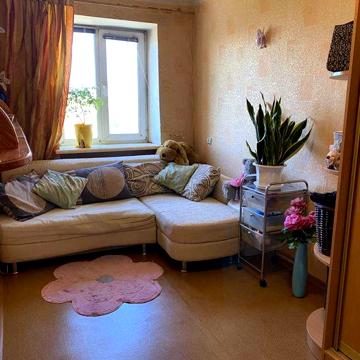 Продам 2 к. кв.,  Центр м. Левада Гимназическая набережная, д.12 кирп.