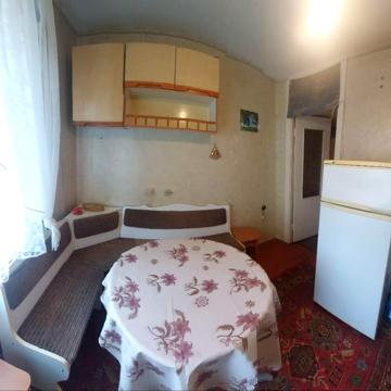 Героїв Крут вул. (Фурманова), 1