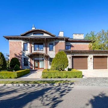 Продам будинок. Село Романків, Лісова вул. Дизайнерський ремонт