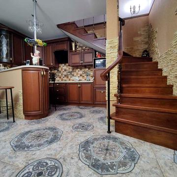 Продаж сучасного заміського будинку з виходом до річки Вільшанка!