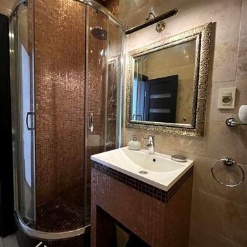 Продаж 3к Квартира Мостобудівників вулиця