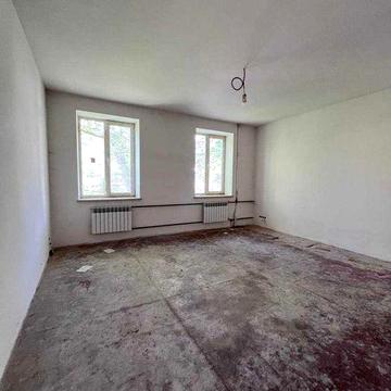 Продам 3к в центрі, вул. Грушевського, 85