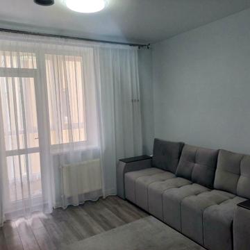 Роксоляни вул., 43