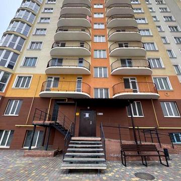 2 комнатную квартиру 9/10 Семёна Полия Махачкалинская ЖК Теплый дом