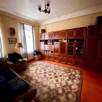 Продаж 2-кімнатної квартири вул. Петропавлівська (поруч ЦУМ)