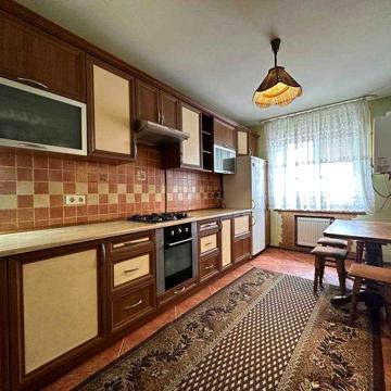 Оренда 1 кім. квартири поруч з Велес Мол Надрічна 221 А