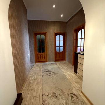 Простора квартира 122м2 з меблями, 5 школа