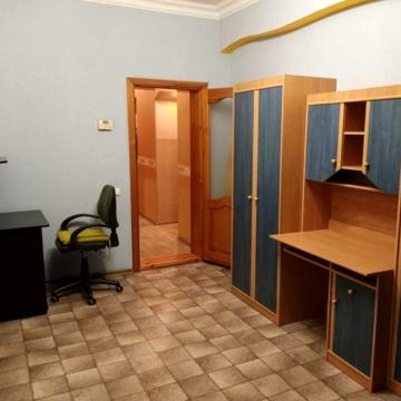 Продам 2к квартиру-сталинку 38000$ в центре Sosnovtseva