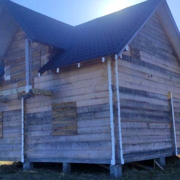 Будинок із земельною ділянкою котедж, дача.