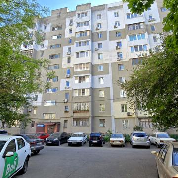 Владислава Бувалкіна вул. (Бочарова Генерала), 57б