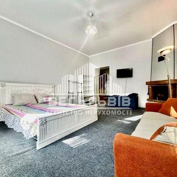 Продаж 1-кімнатна квартира в центрі вул. Городоцька (Костел)