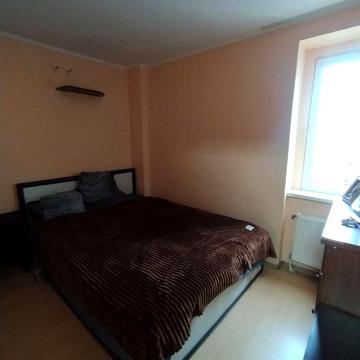 Оренда 2к.кв по вул.Небесної Сотні 10 б.