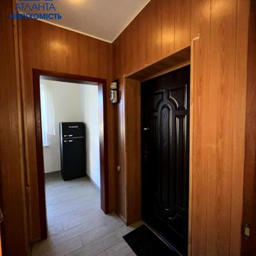 Рівненська вул., 32