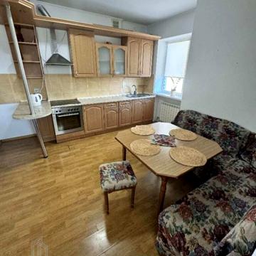 Верховної Ради бульв., 14Б