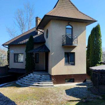 Продається елітний будинок 302 м.кв.