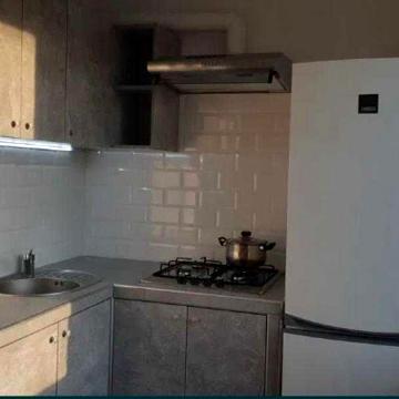 Продам 2 ком. кв. м. Студенческая 607 м-рн