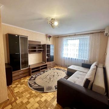 Немирівське шосе, 80