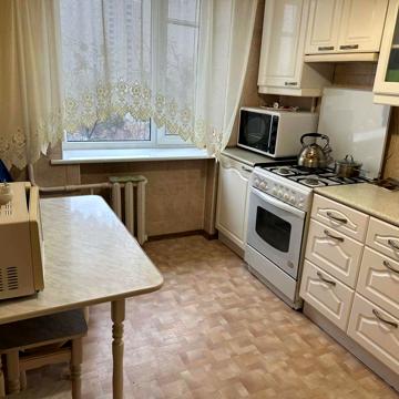 Карела Чапека вул. (Юліуса Фучика), 8