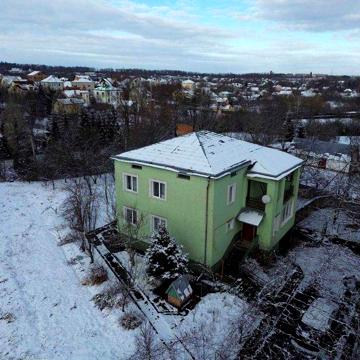 Продаж житлового будинку