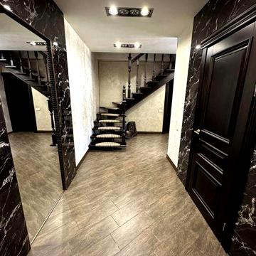 Продаж 5-ти кимнатної квартири 213 м², ЖК "Корона",вул.Срібнокільська1 ЖК Корона