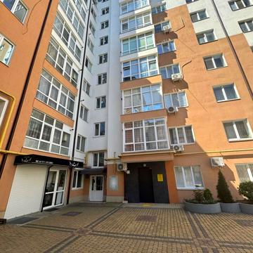 Андрія Мельника вул., 10 к7