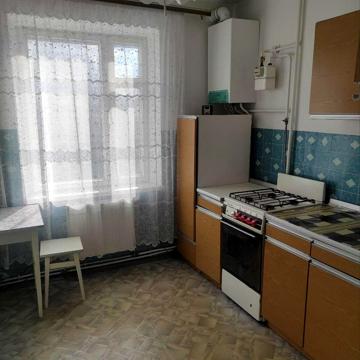 Коновальця вул., 14
