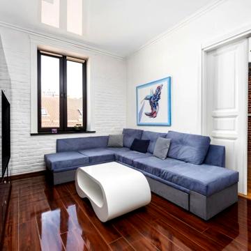 LVBQ Velvet Brick Apartment